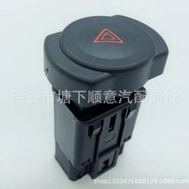 警报灯开关 危险报警灯开关 8200446717 25910-00QOC 适用于雷诺