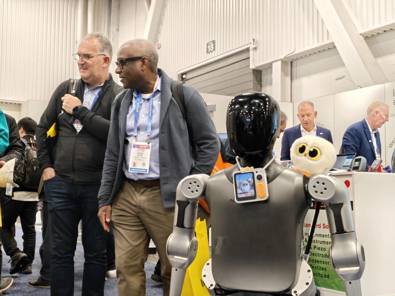 CES 2026：松延动力公布海外首批千台交付时间表