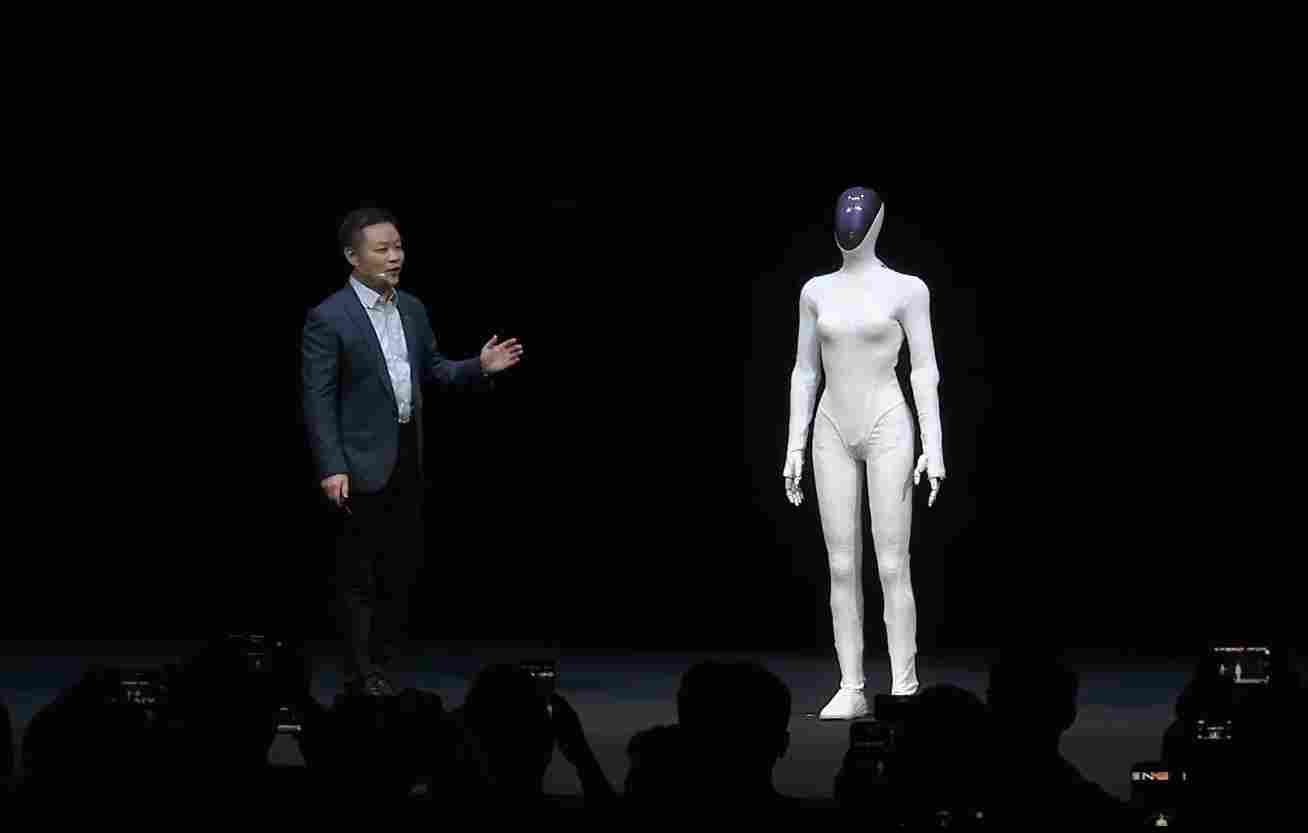 车企高管们，奔赴具身智能