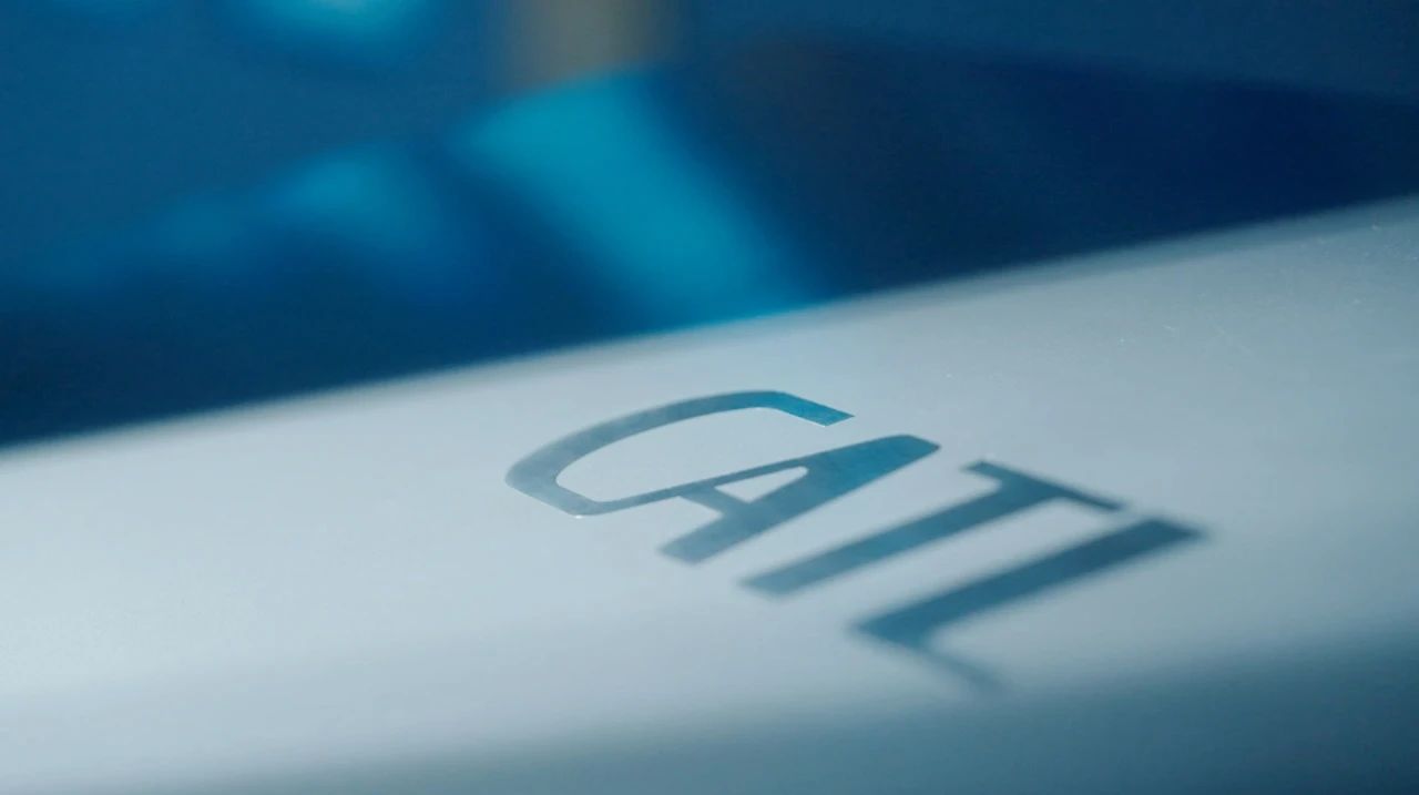 宁德时代，打出“组合拳”