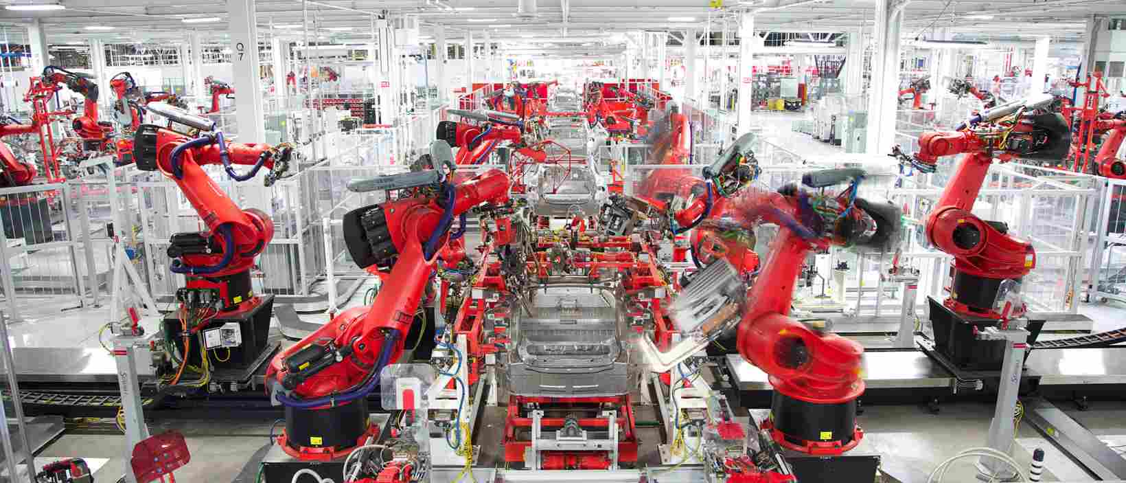 特斯拉柏林工厂2025年员工减少约1700人 工厂经理此前否认减员